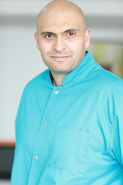 Dr Adel Abouzaid - chirurgien dentiste au centre  dentaire du Vert Galant à Tremblay en France